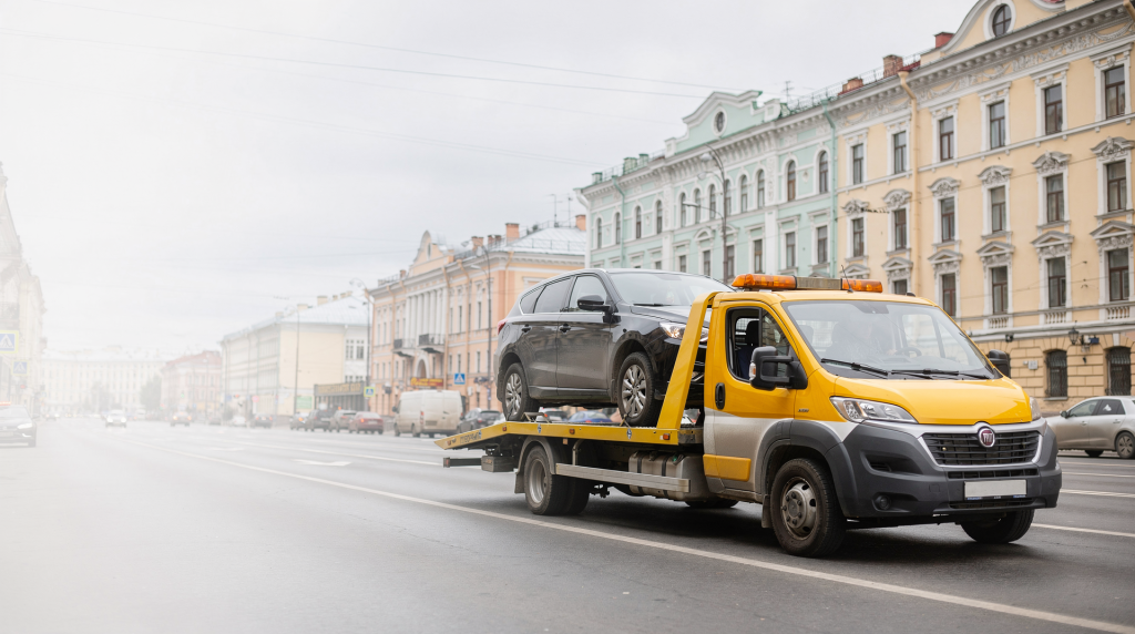 Сколько стоит эвакуатор в Санкт-Петербурге: из чего складывается цена